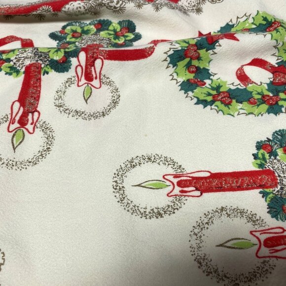Vintage Christmas Tablecloth With Candles & Wreaths 56" x 48" Holiday Decor - Picture 9 of 13